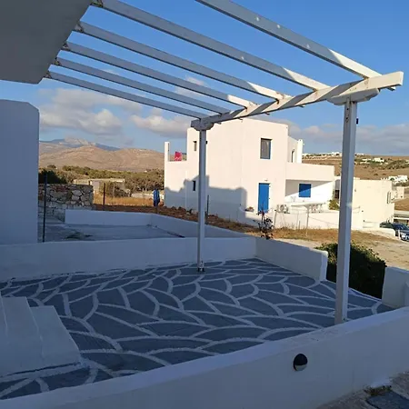 Popi's Summer House - Paros *